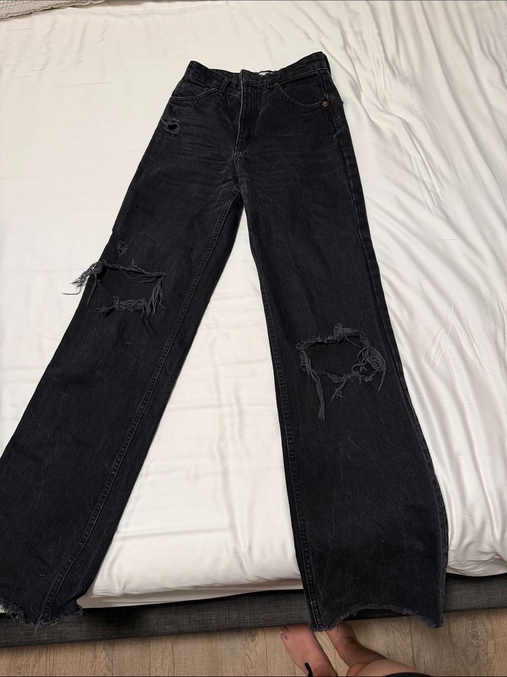 Black Zara Distressed High-Waist Women’s Jeans